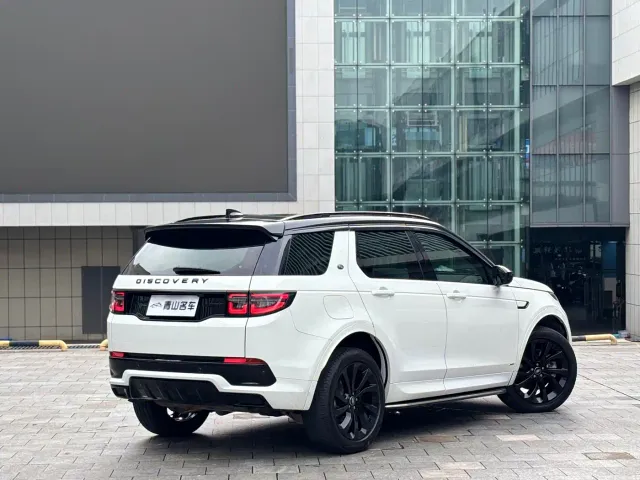 Land Rover Discovery Sport — Фото автомобиля 18