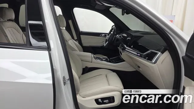 BMW X5 xDrive 40i M Sport — Фото автомобиля 11