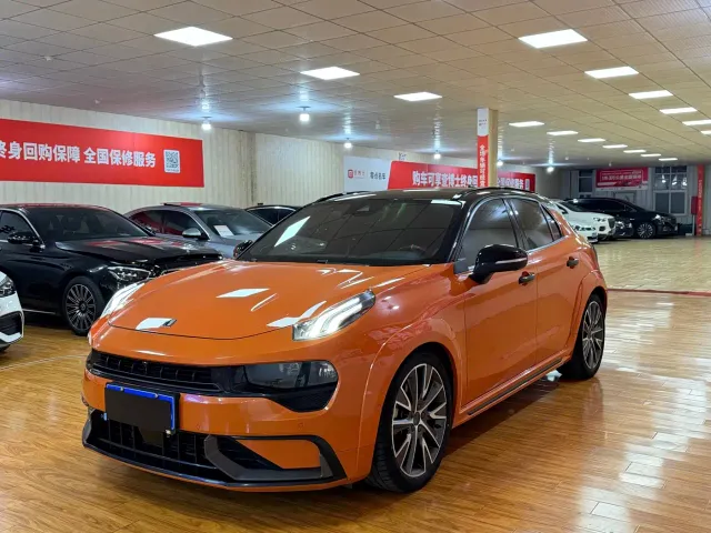 Фотография автомобиля — Lynk & Co 02 Hatchback