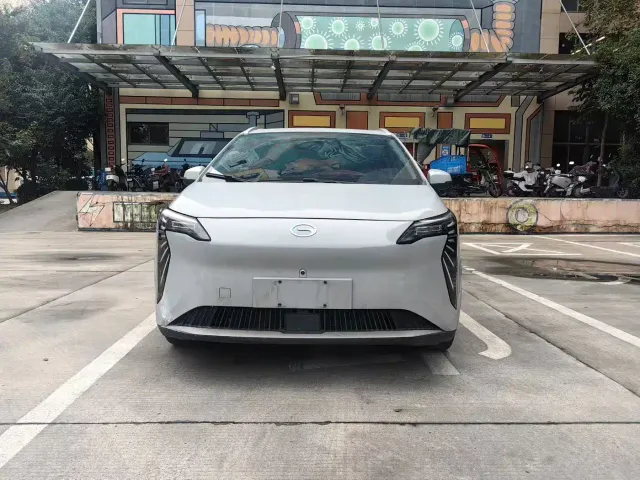 GAC Aion Y — Фото автомобиля 2