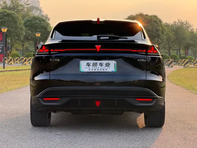 Deepal S07 — Фото автомобиля 7