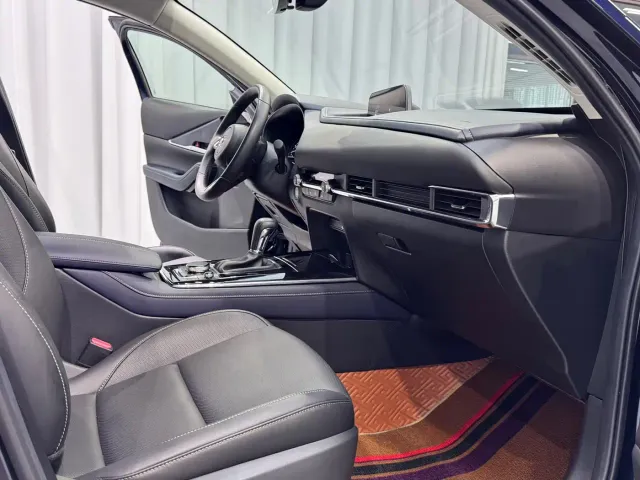 Mazda CX-30 — Фото автомобиля 13