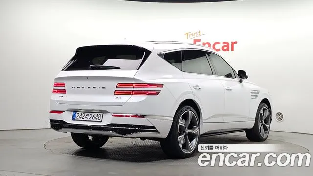 Genesis GV80 — Фото автомобиля 2