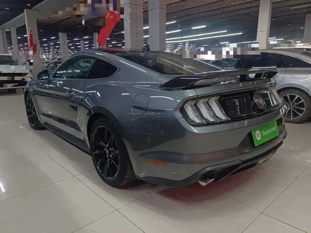 Ford Mustang — Фото автомобиля 4
