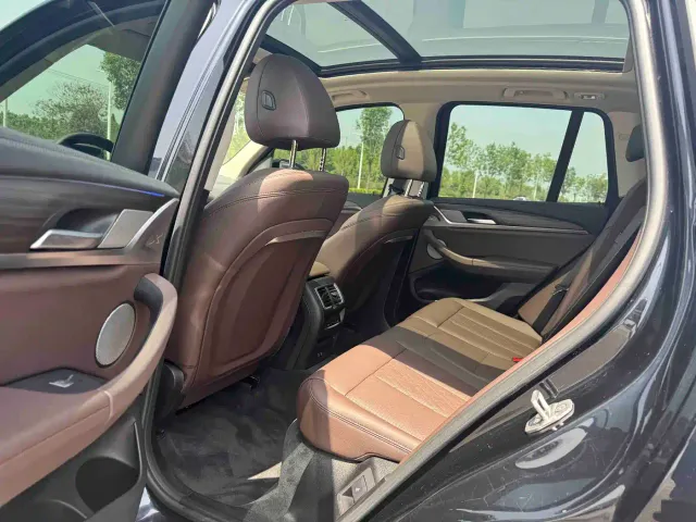 BMW X3 — Фото автомобиля 8
