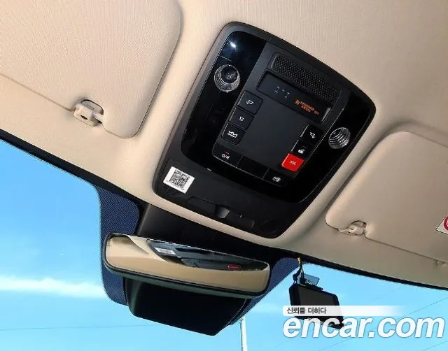 Kia Carnival Generation 4 — Фото автомобиля 17
