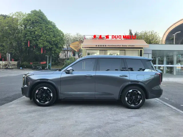 GAC Trumpchi ES9 — Фото автомобиля 2
