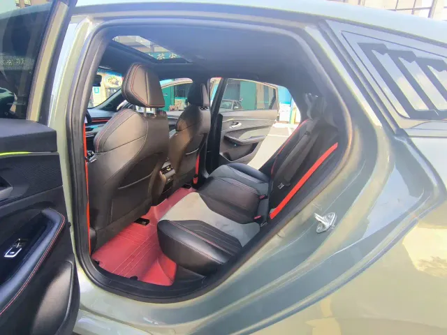 Geely Binrui — Фото автомобиля 5