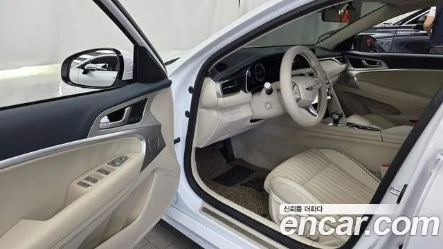 Genesis G70 New — Фото автомобиля 15
