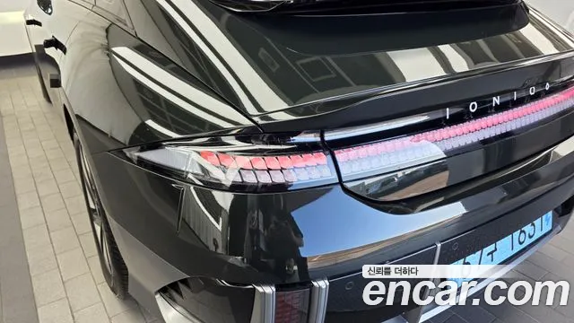 Hyundai Ioniq 6 — Фото автомобиля 8