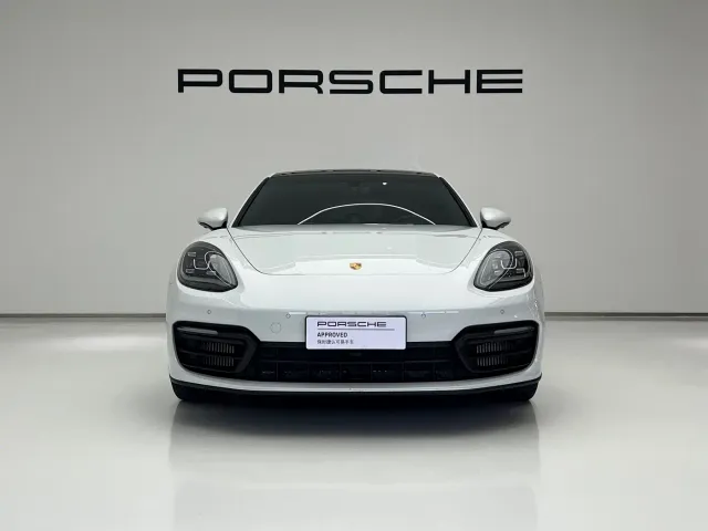 Porsche Panamera — Фото автомобиля 3