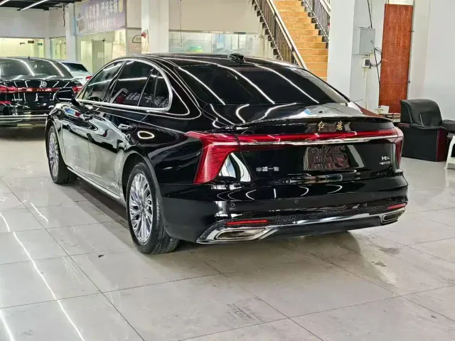 Hongqi H5 — Фото автомобиля 6