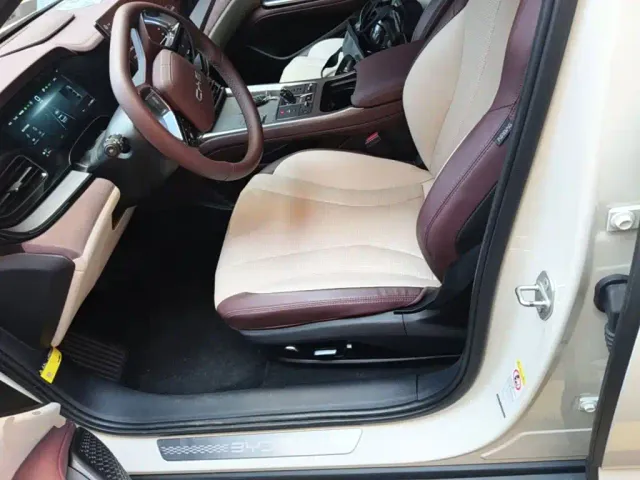 BYD Seal 07 DM-i — Фото автомобиля 14