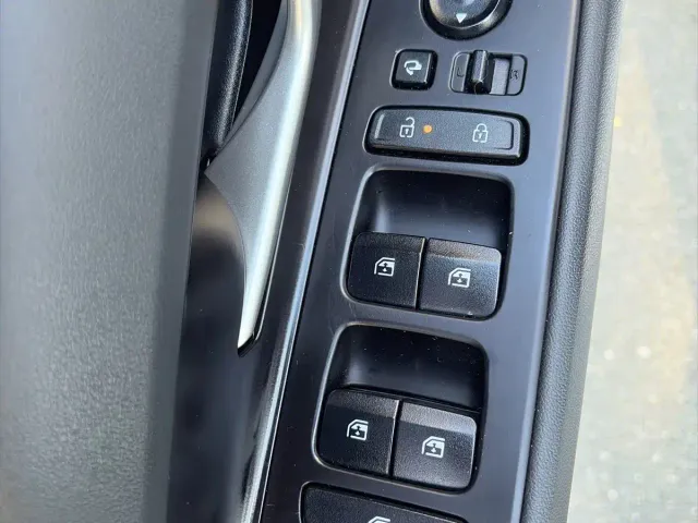 Hyundai Elantra — Фото автомобиля 15