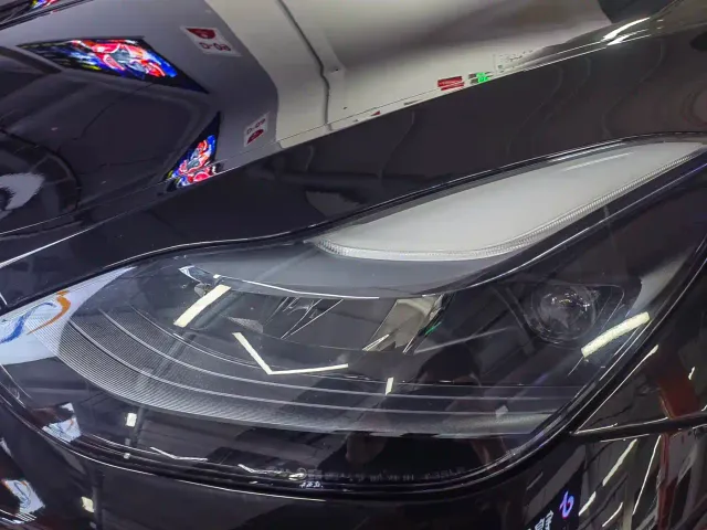 Tesla Model Y — Фото автомобиля 11