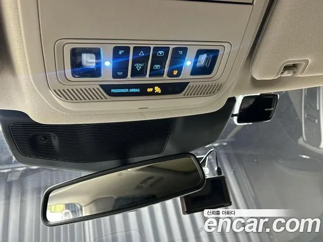 Ford Explorer Explorer 6 поколение 3.0 Platinum 4WD — Фото автомобиля 16