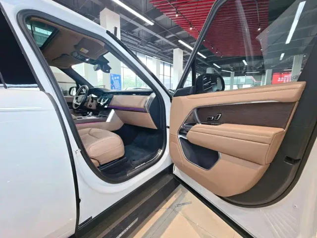 Land Rover Range Rover — Фото автомобиля 27