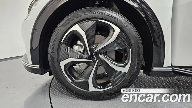 Kia EV6 — Фото автомобиля 5
