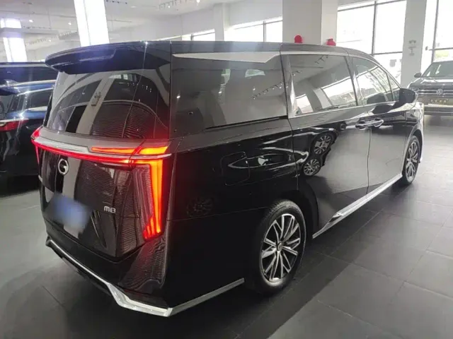 GAC Trumpchi M8 — Фото автомобиля 6