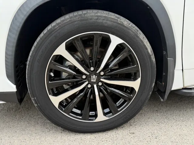 Toyota Crown Kluger — Фото автомобиля 18