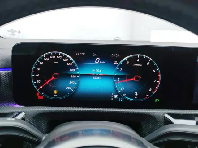 Mercedes-Benz A-Class — Фото автомобиля 14