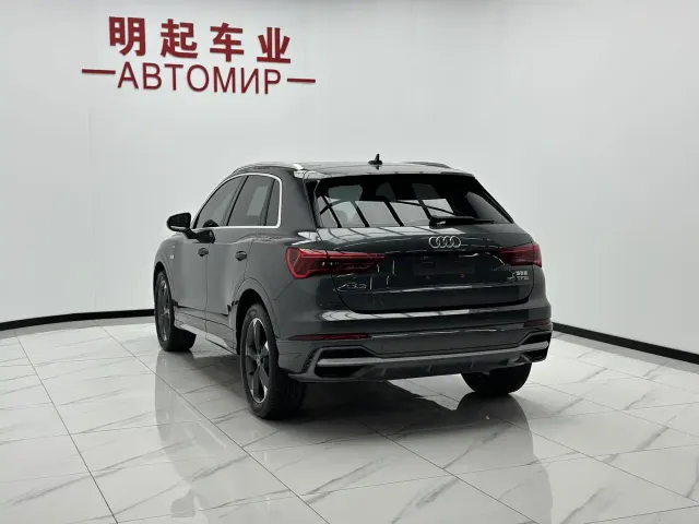 Audi Q3 — Фото автомобиля 9