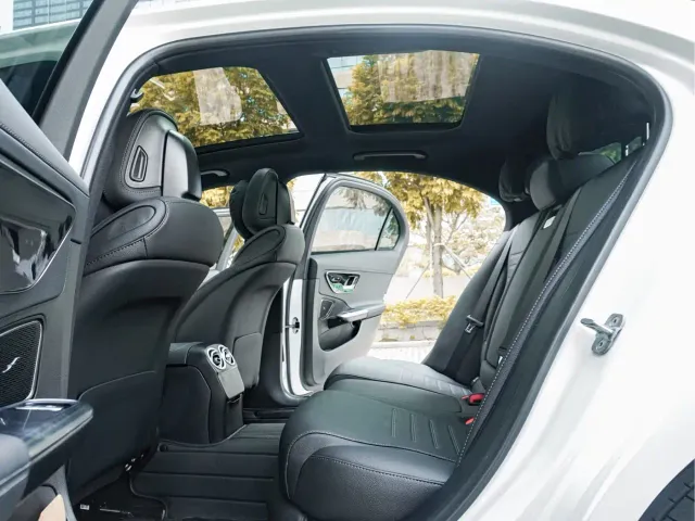 Mercedes-Benz C-Class — Фото автомобиля 12