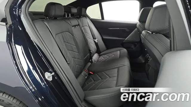 BMW 5-Series — Фото автомобиля 11