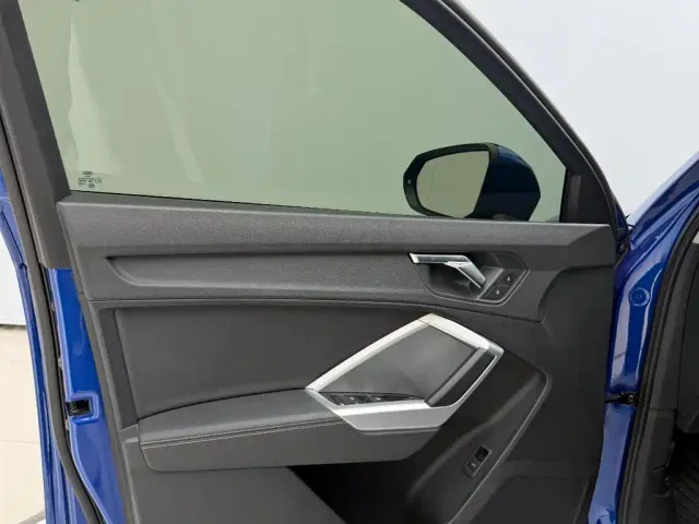 Audi Q3 — Фото автомобиля 7