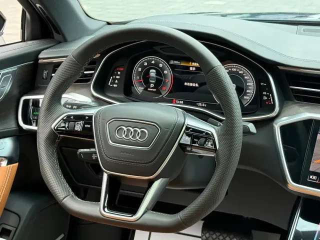 Audi A6L — Фото автомобиля 26