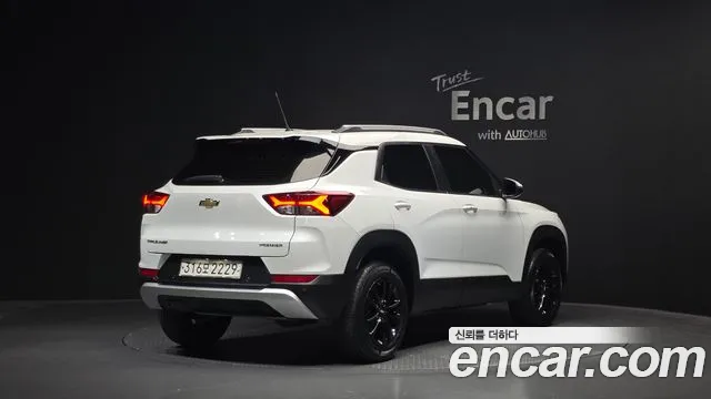 Chevrolet Trailblazer — Фото автомобиля 2