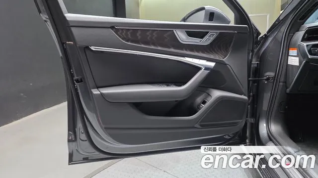 Audi A6 C8 — Фото автомобиля 13