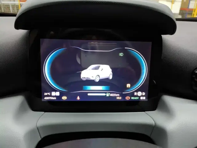 Leapmotor T03 — Фото автомобиля 11