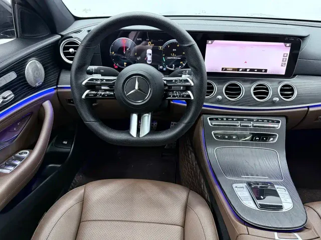 Mercedes-Benz E-Class — Фото автомобиля 7