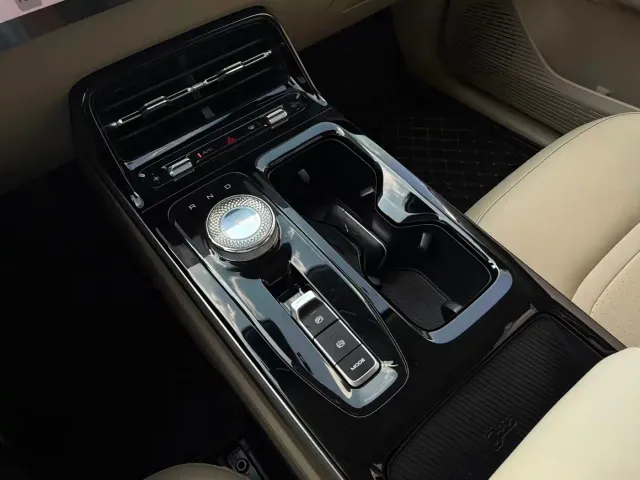 Wuling Starlight — Фото автомобиля 22