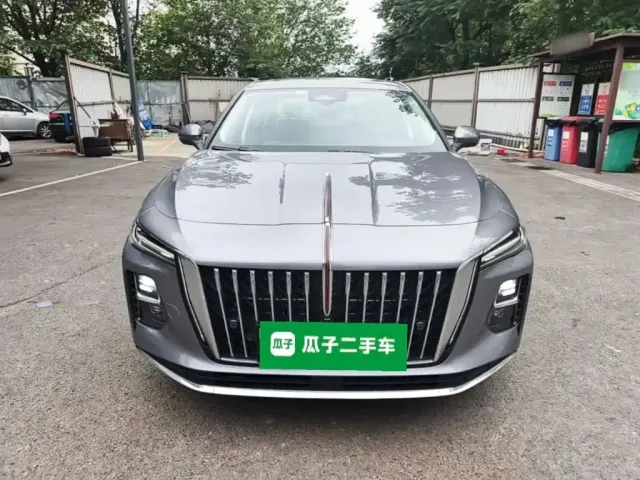 Hongqi H5 PHEV — Фото автомобиля 2