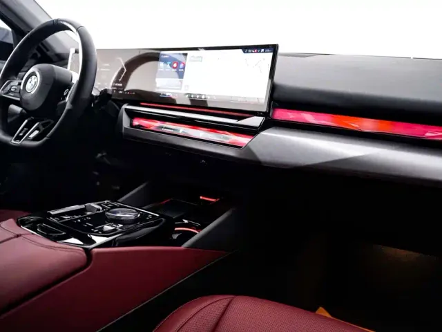 BMW 5 Series — Фото автомобиля 23