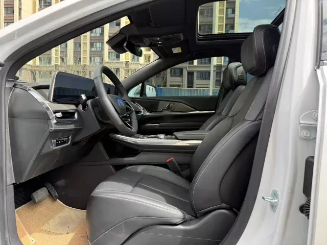 Cadillac XT5 — Фото автомобиля 5