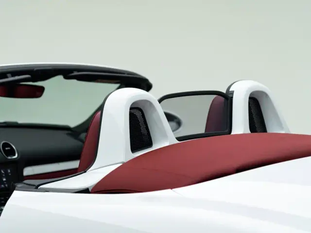 Porsche 718 — Фото автомобиля 9