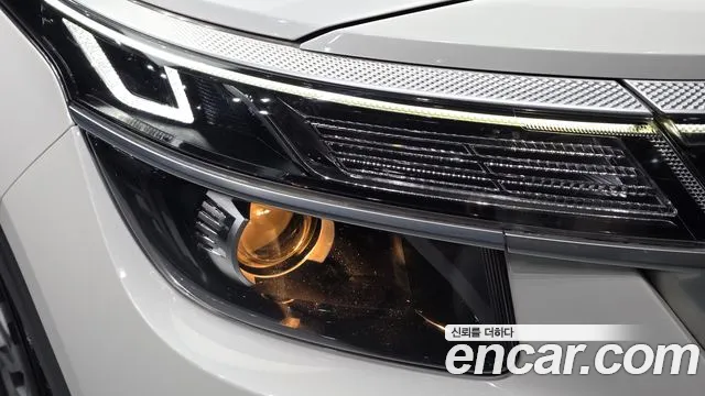 Kia Seltos — Фото автомобиля 7