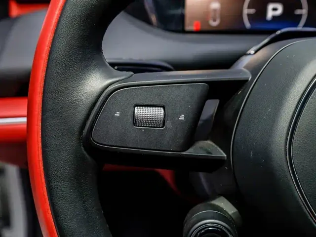 Xiaomi SU7 — Фото автомобиля 13