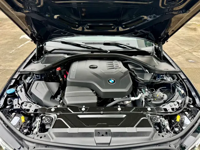 BMW 3 Series — Фото автомобиля 12