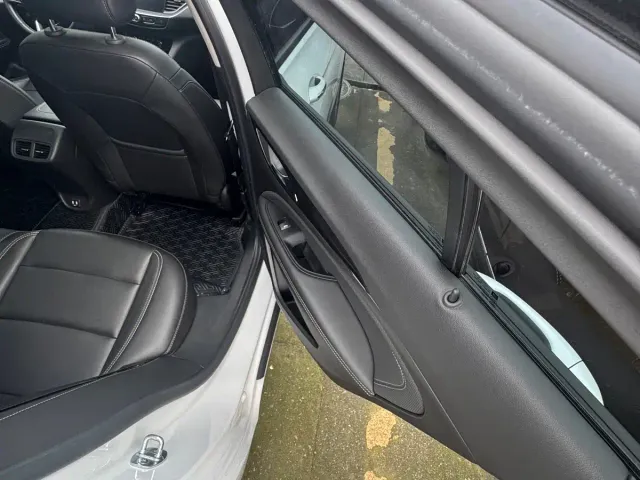 Buick Regal — Фото автомобиля 10