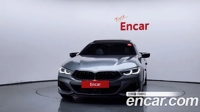 BMW 8 Series G15 — Фото автомобиля 3