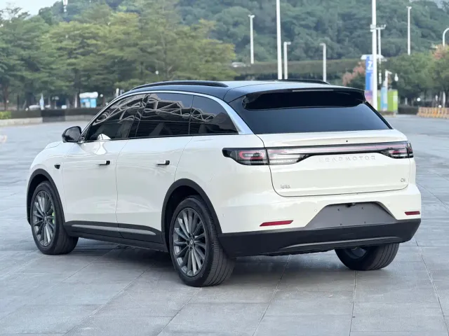 Leapmotor C11 — Фото автомобиля 6