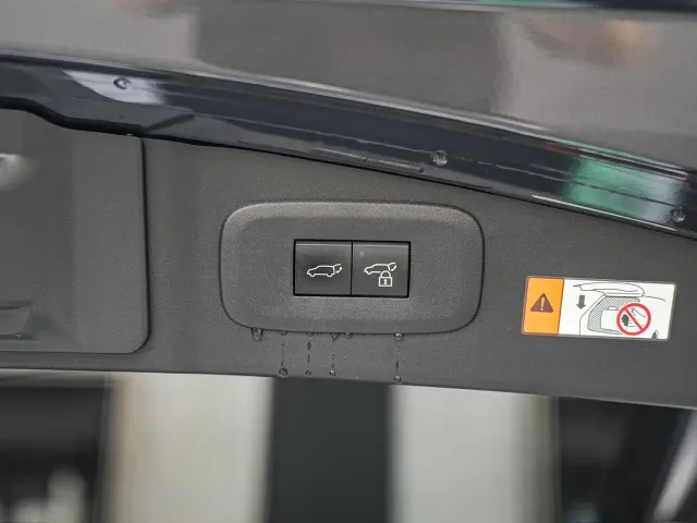 Lexus RZ — Фото автомобиля 21