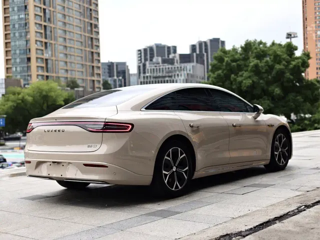 Luxeed S7 — Фото автомобиля 5
