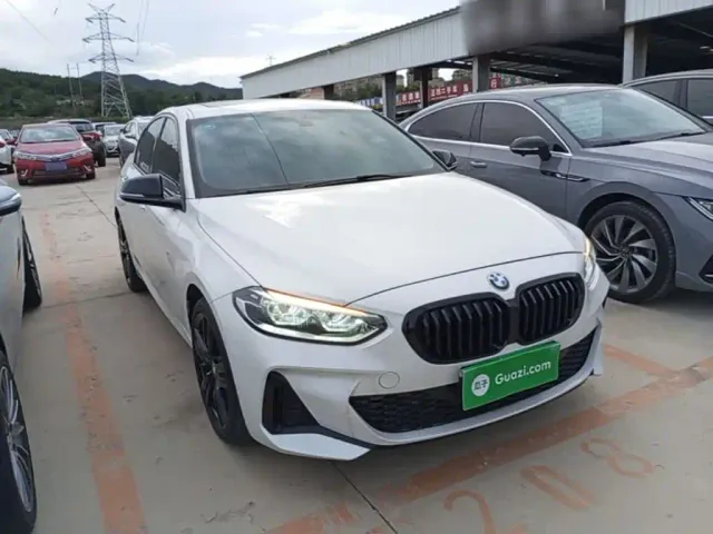 BMW 1 Series — Фото автомобиля 3