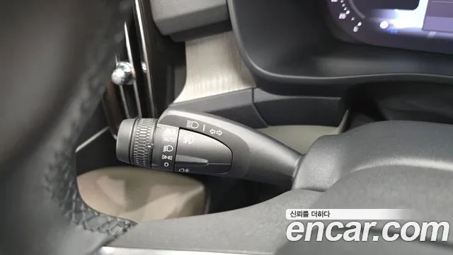 Вольво XC40 B4 Ultra Bright — Фото автомобиля 16