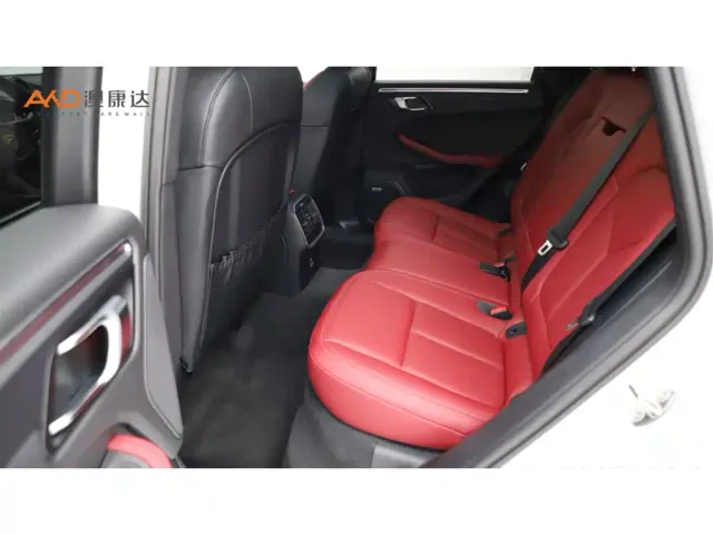 Porsche Macan — Фото автомобиля 7